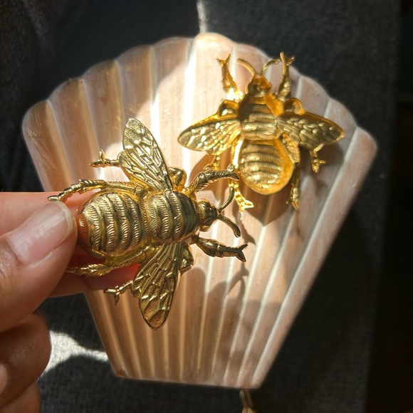 Large Brass Bumblebee Earrings - Picture 3 of 3
